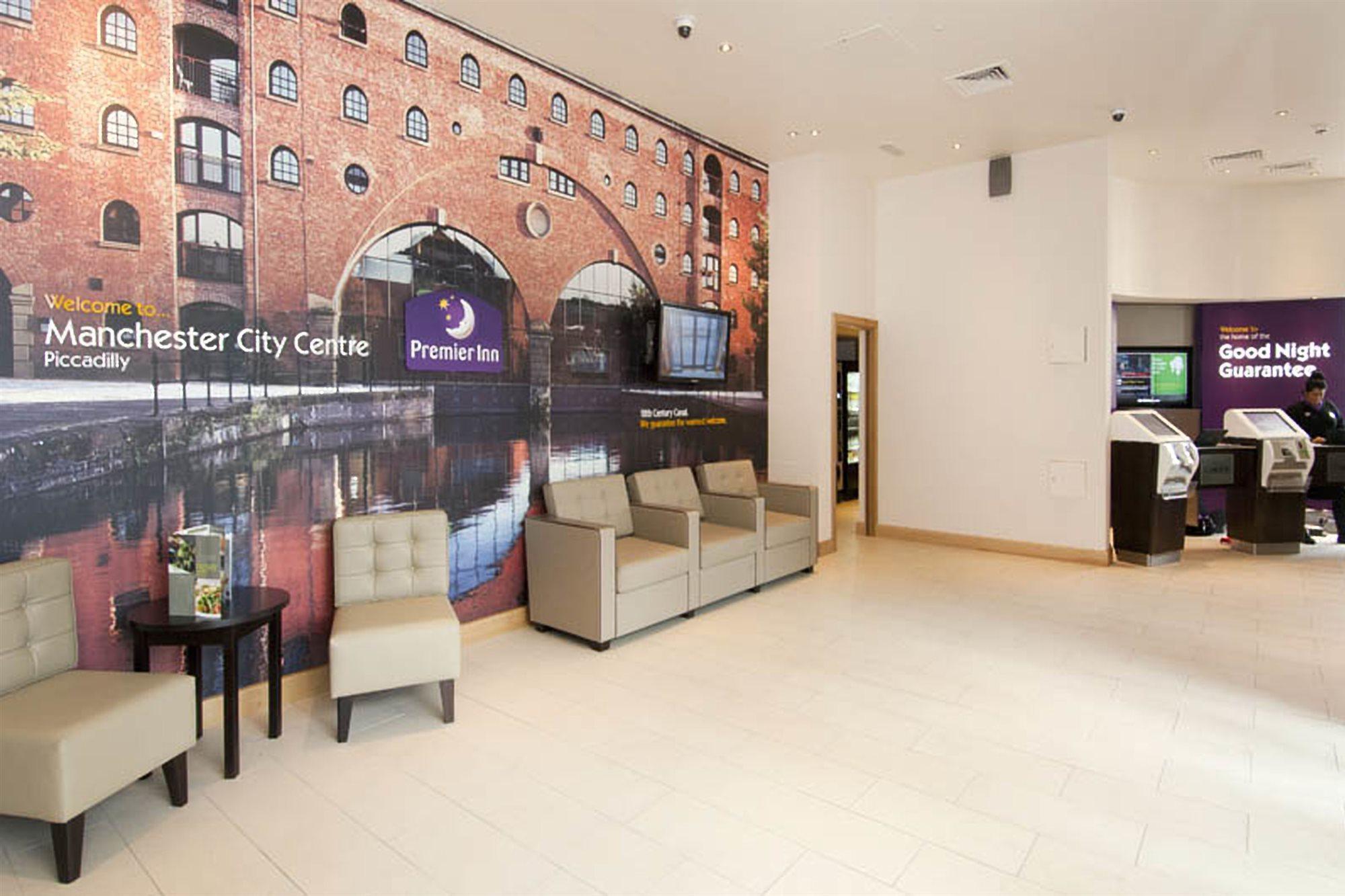 Premier Inn Manchester City Esterno foto